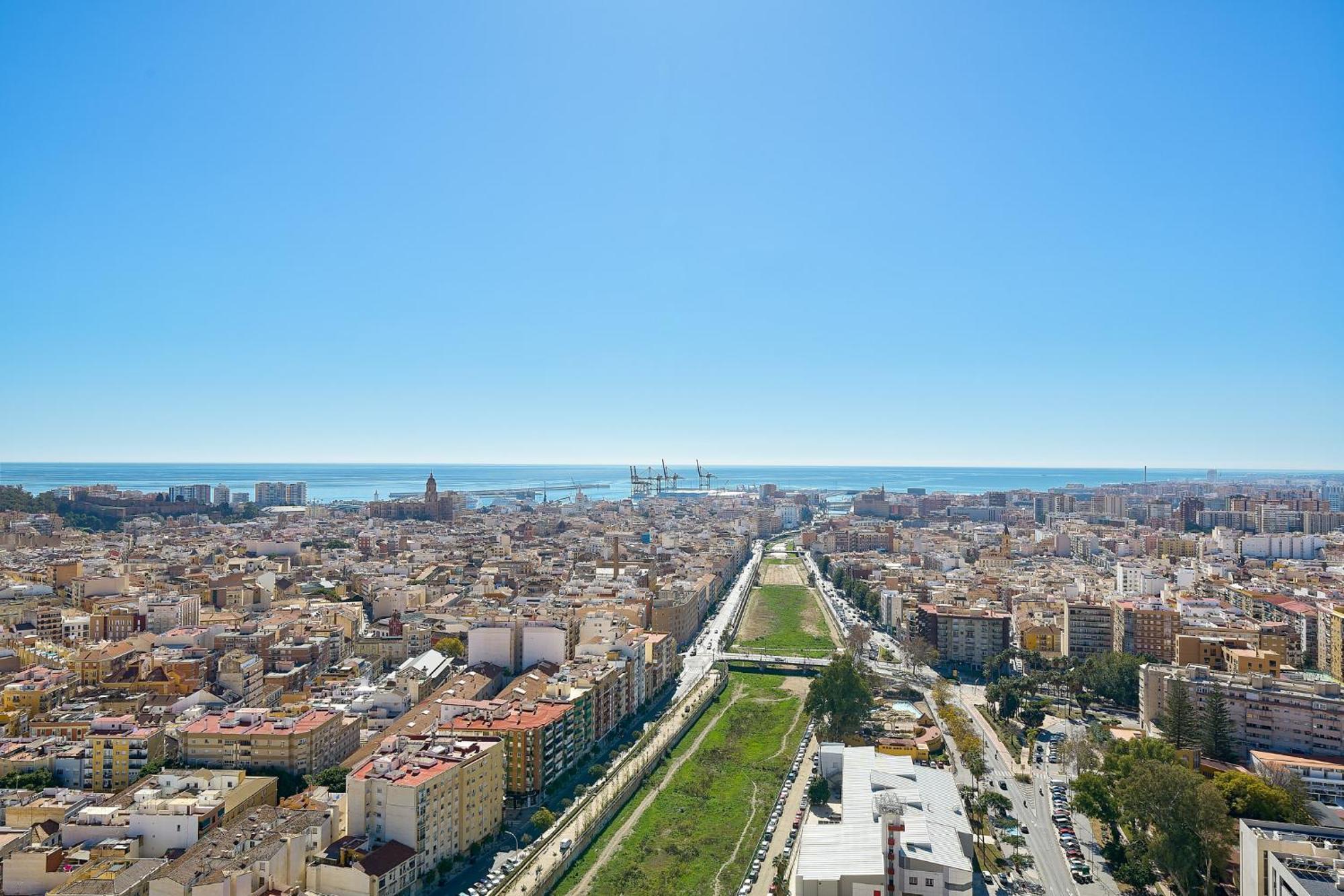Skyline By Lovely Leilighet Málaga